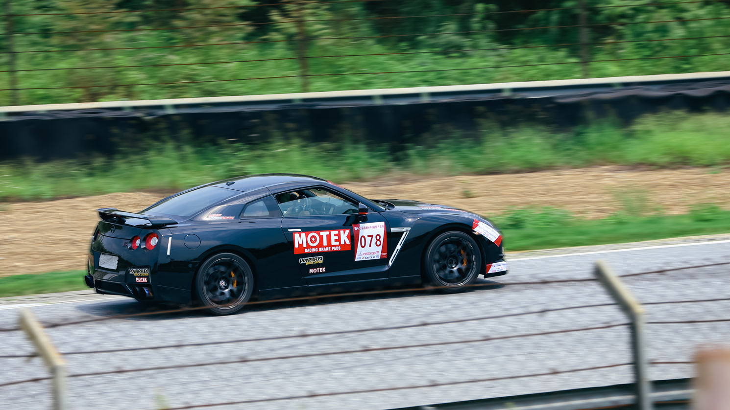 1532753146613633.jpg 921732703654184696.jpg